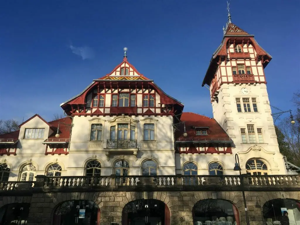 AUSFLUGSZIELE BAYERN - 16 MÖGLICHKEITEN FÜR DEINE SOMMERFERIEN 10 AUSFLUGSZIELE BAYERN - 16 MÖGLICHKEITEN FÜR DEINE SOMMERFERIEN 6